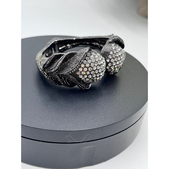 Princess Amanda Borghese Clear Rhinestone Black Clamper Bracelet Bangle - Picture 4 of 11
